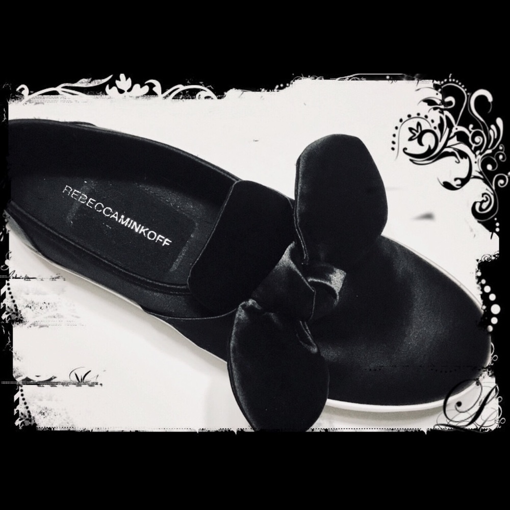 Rebecca Minkoff Stacey Bow Sneakers Black - Picture 2 of 8